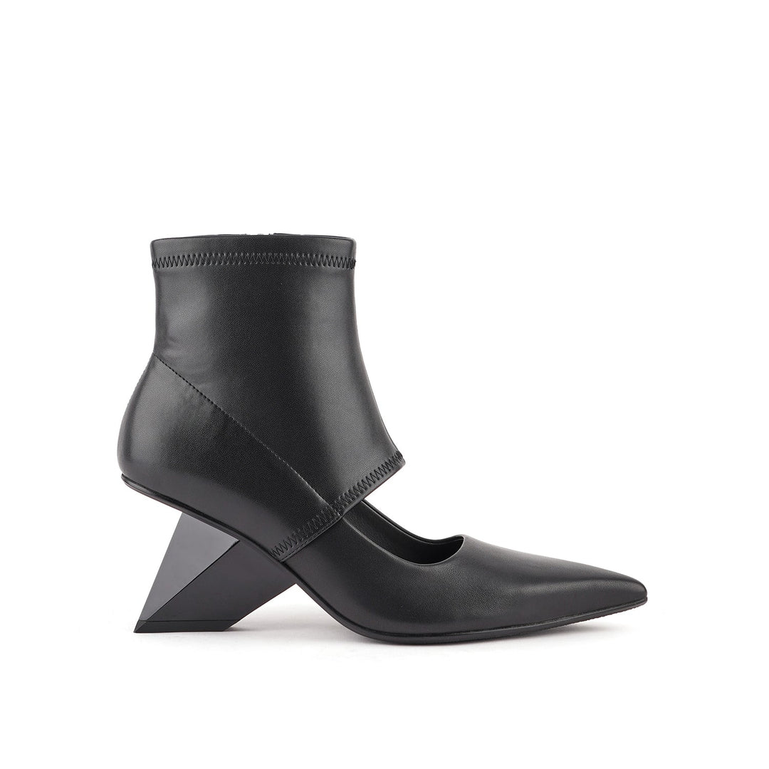 rockit shura black 1 outside