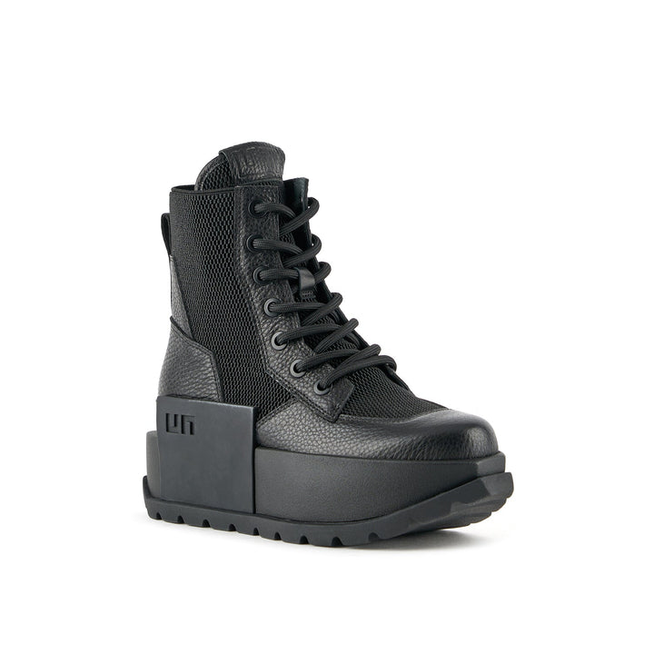 roko trooper black 2 angle out view