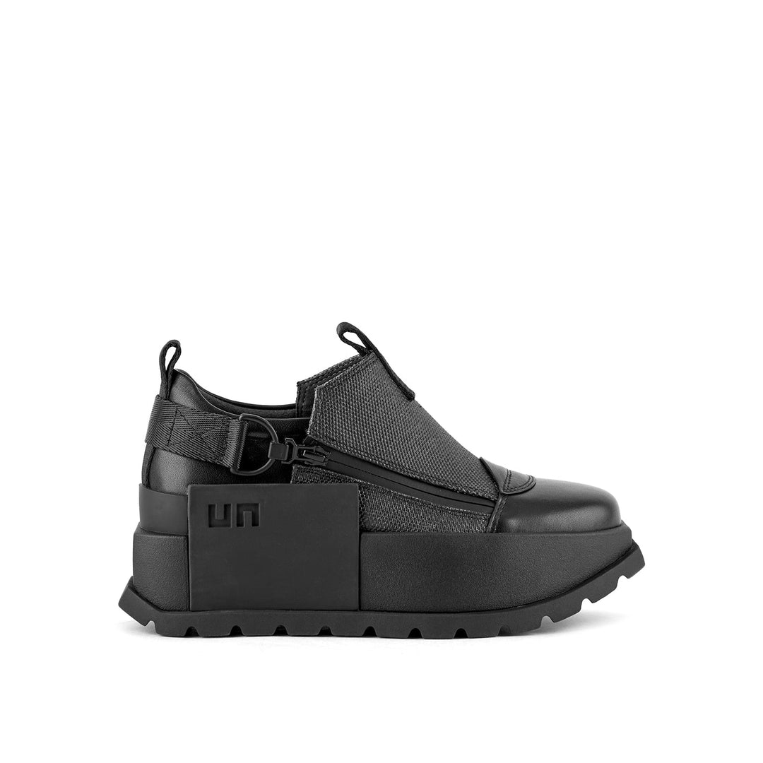 roko zar black 1 outside view