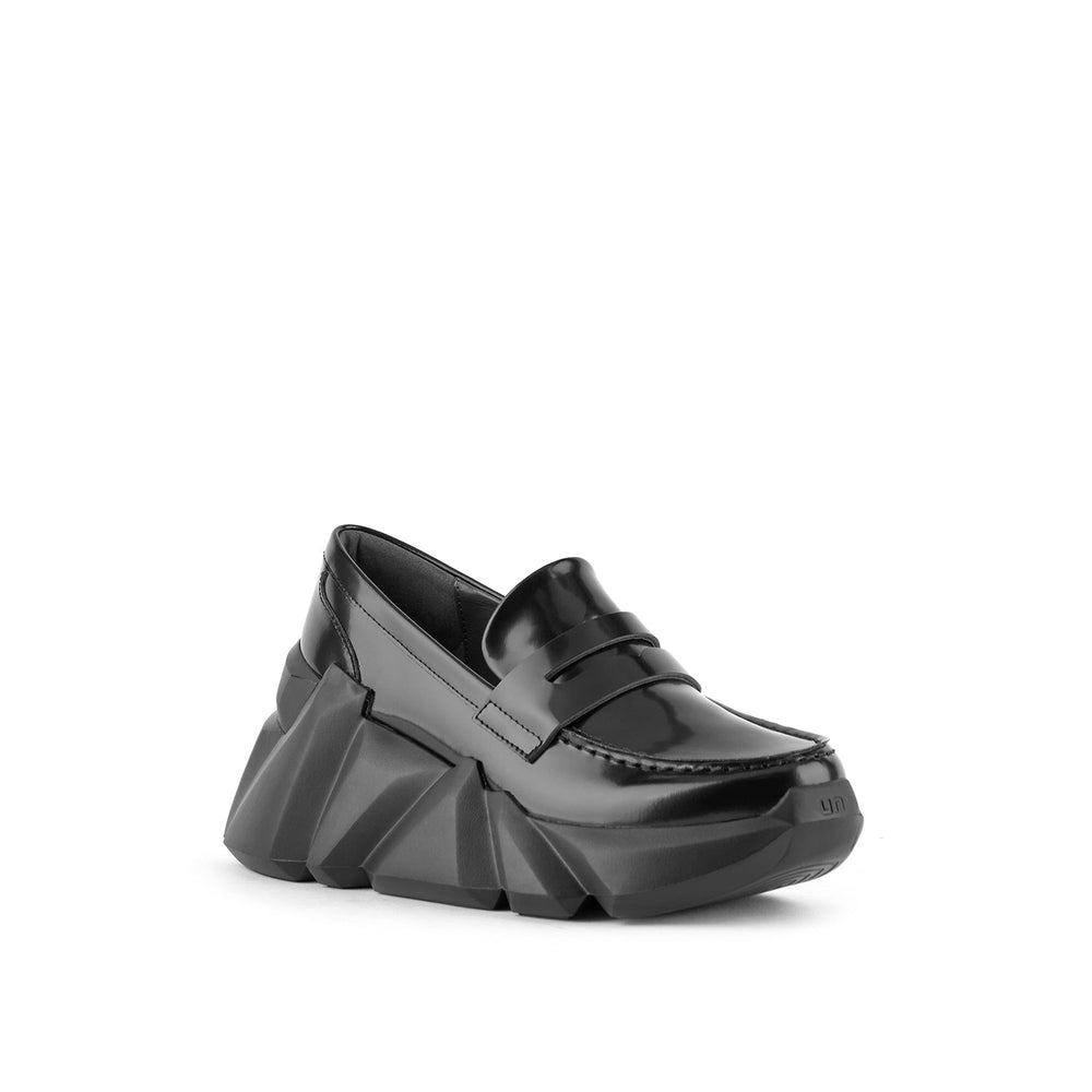 space kick loafer black 2 angle out view