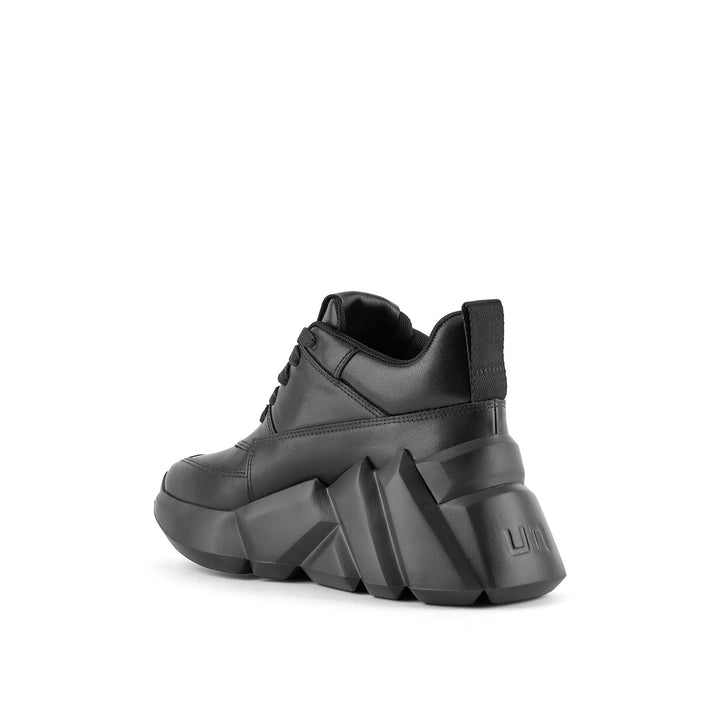 space kick max black iii 4 angle in view