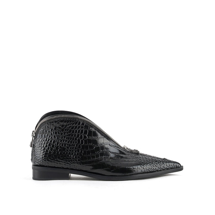stacy lo black ii 1 outside view