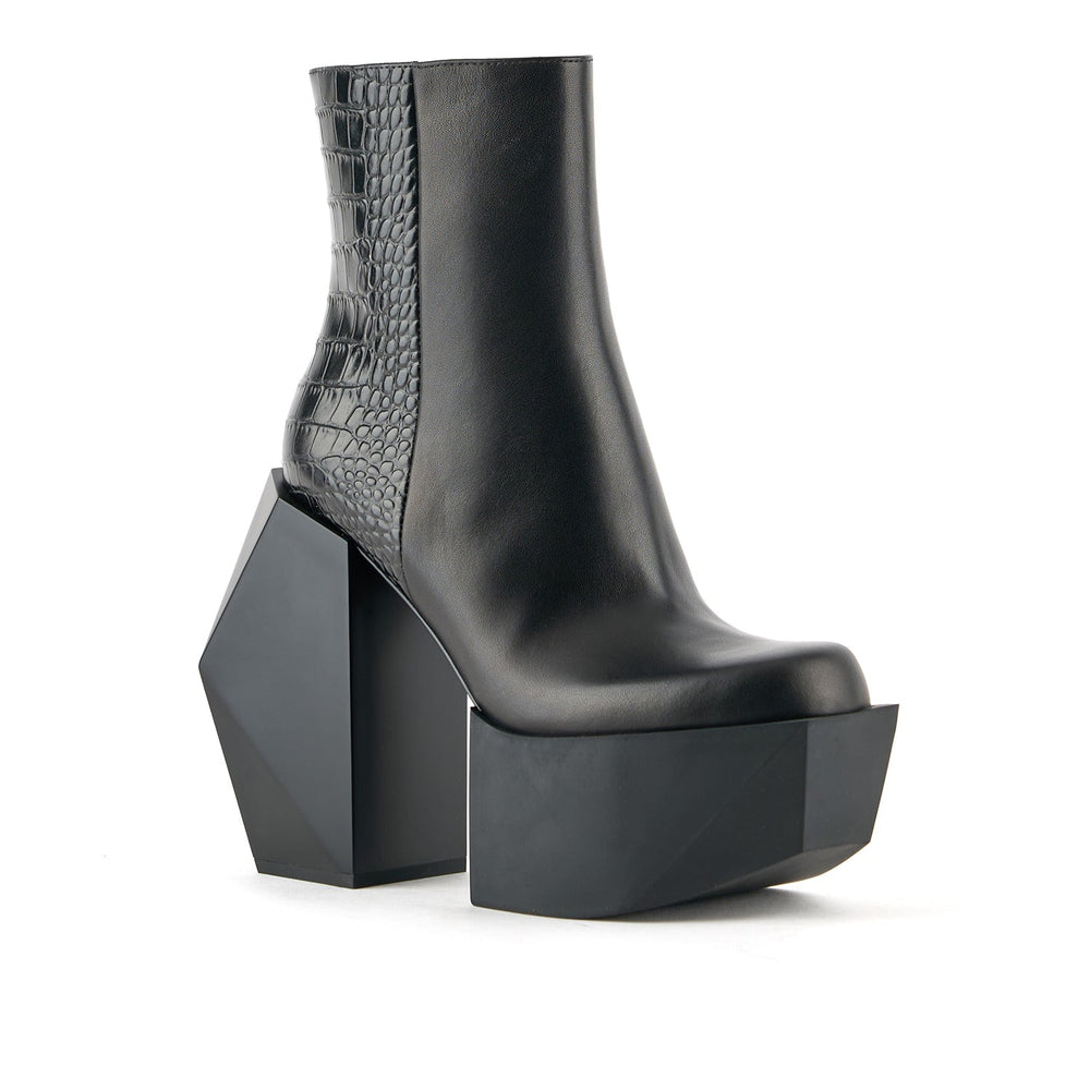 stage boot mens black iii 2 angle out view