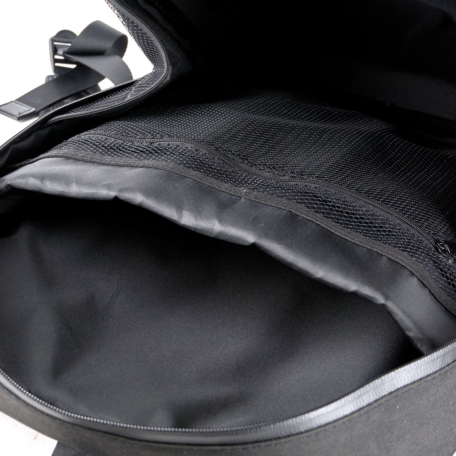 Stealth Backpack – United Nude EU