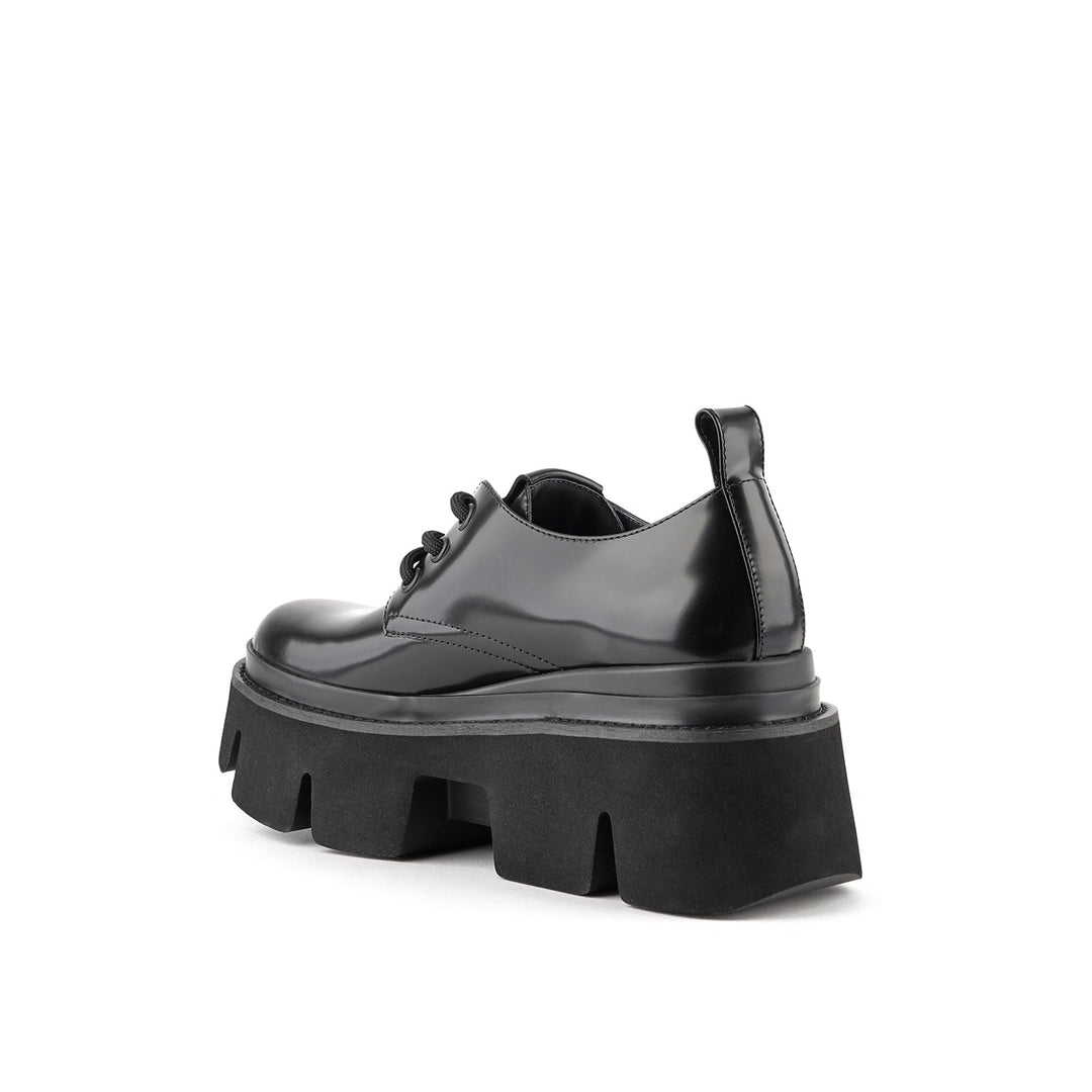 stomper derby lo black 4 angle in