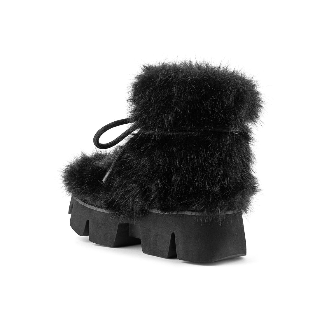 stomper fur boot black 4 angle in