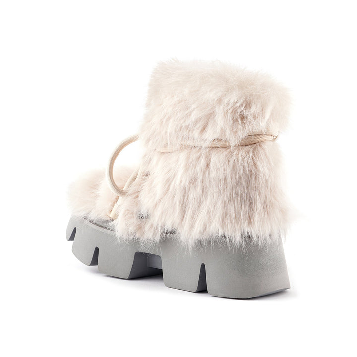 stomper fur boot chalk 4 angle in