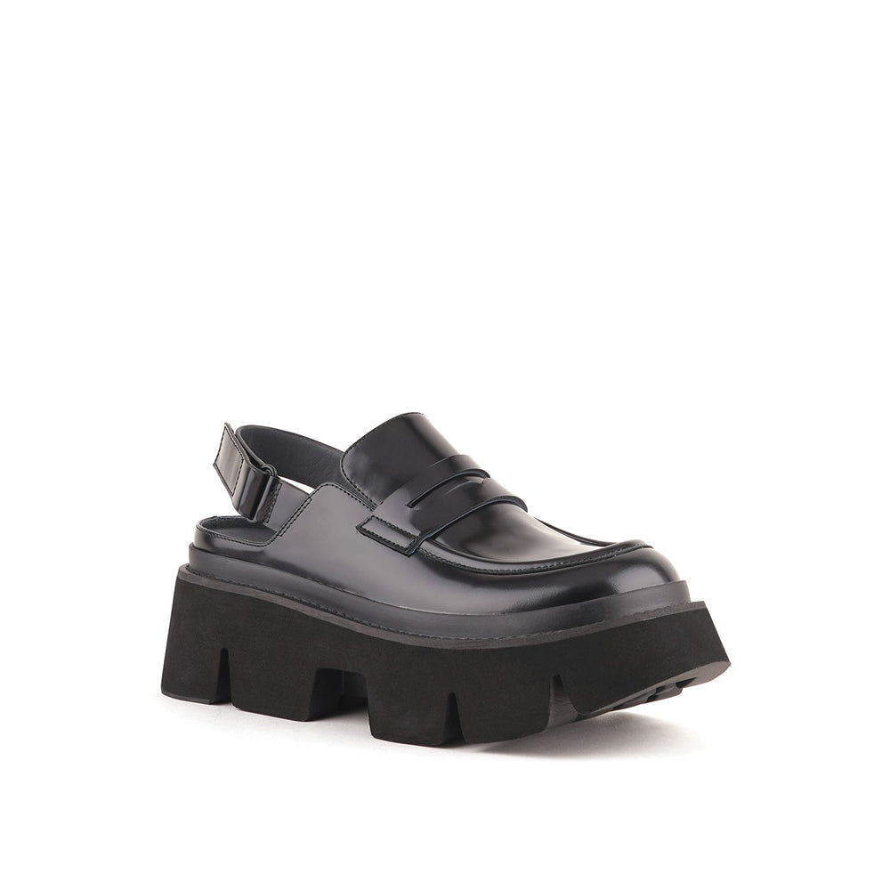 stomper loafer black 2 angle out