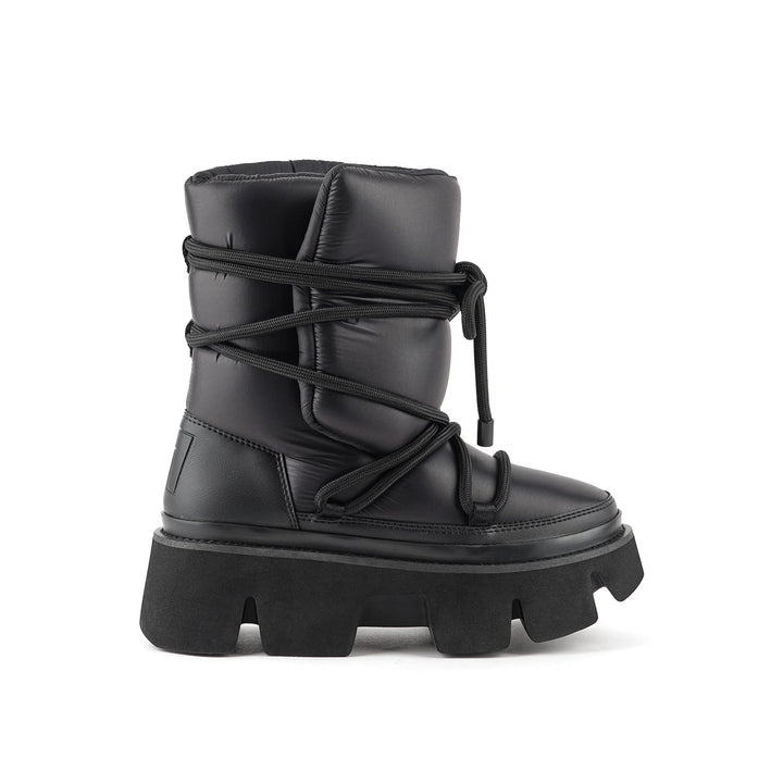 stomper snow boot black 1 outside