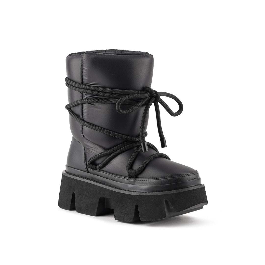 stomper snow boot black 2 angle out