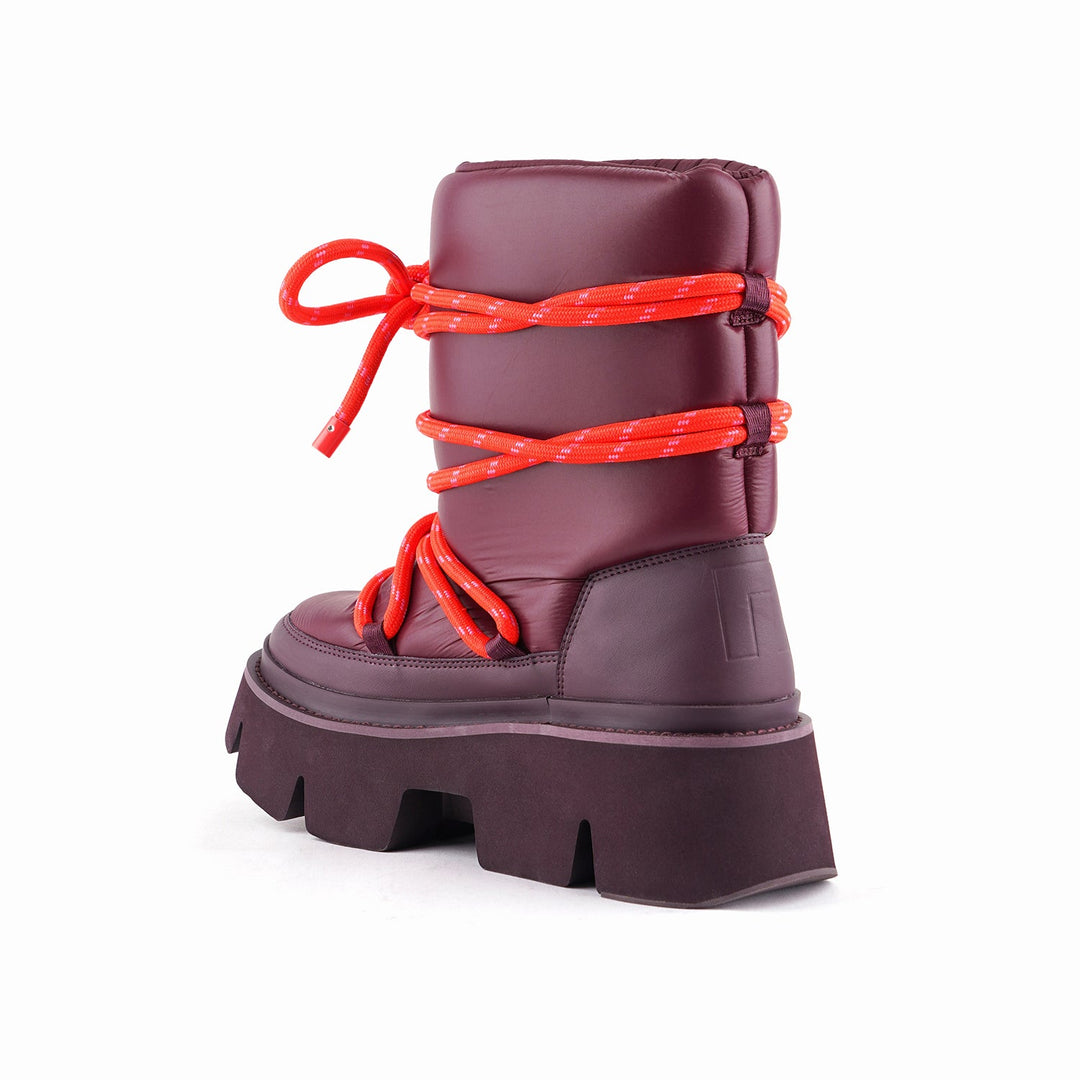 stomper snow boot cherry mix 4 angle in