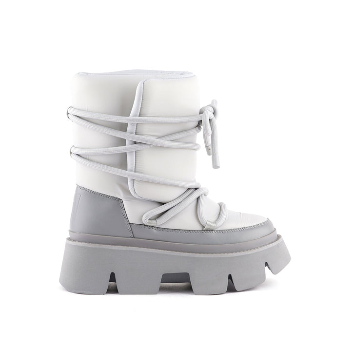 stomper snow boot dawn blue 1 outside