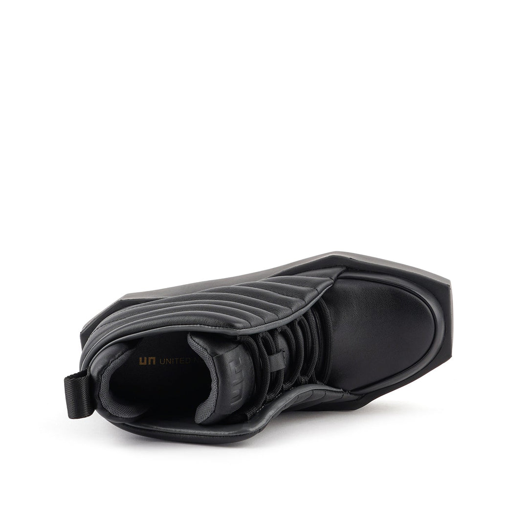 stone puffy mid black 5 top
