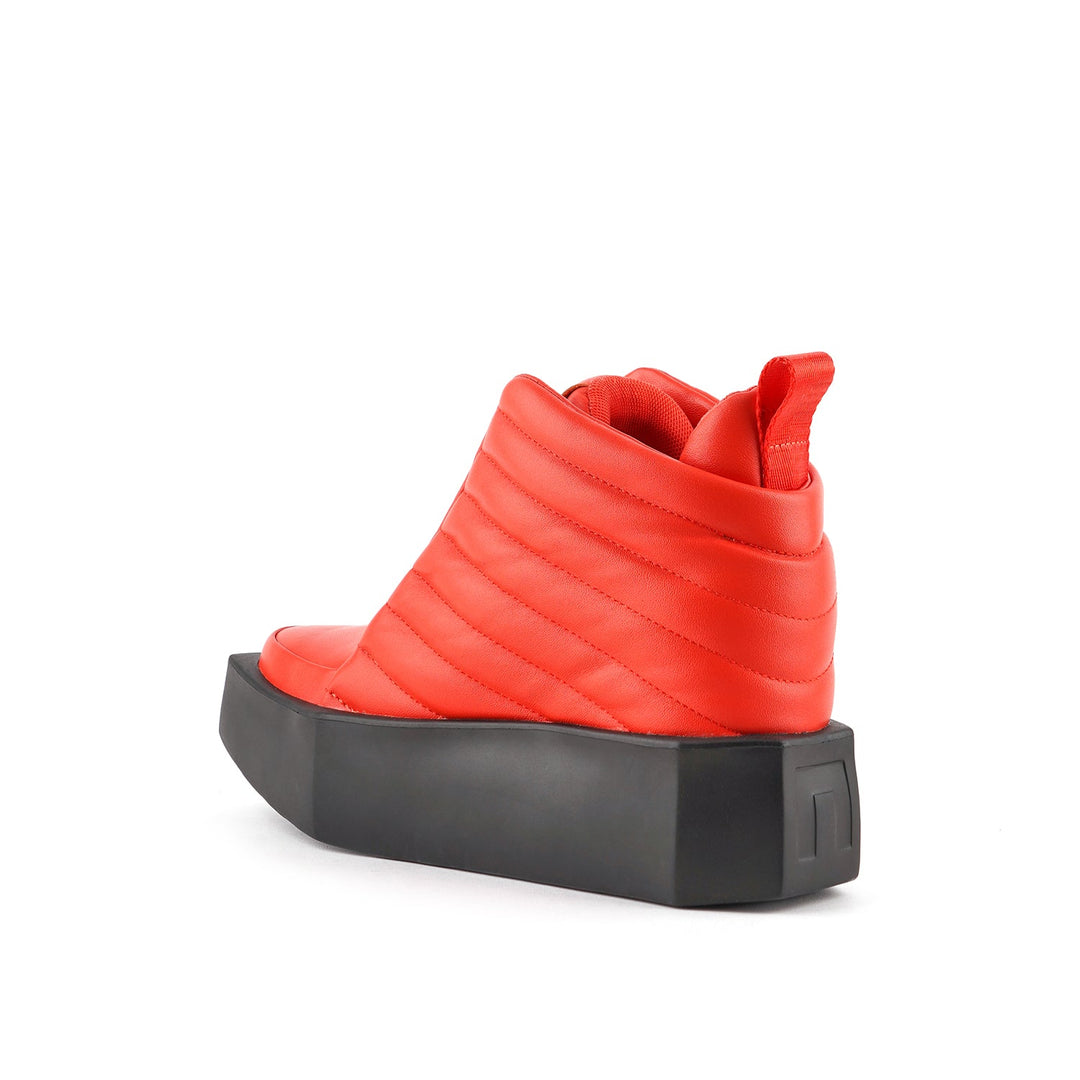 stone puffy mid grenadine 4 angle in