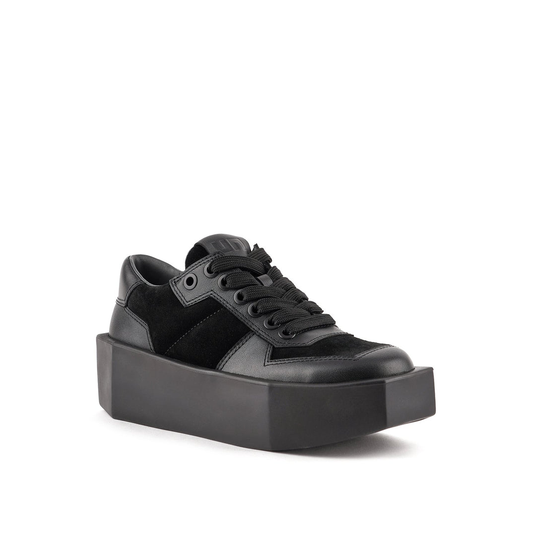stone sneaker lo black 2 angle out