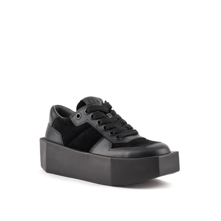 stone sneaker lo black 2 angle out