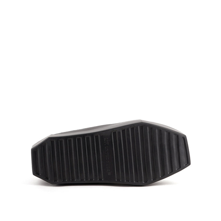 stone sneaker lo black 6 bottom