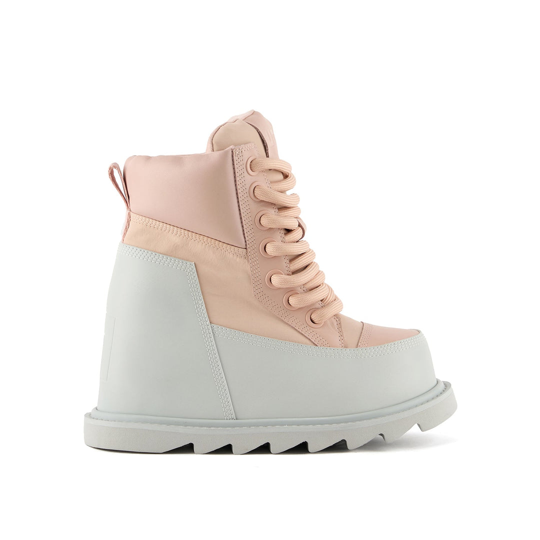 zembla hiker mid cameo mix 1 outside view