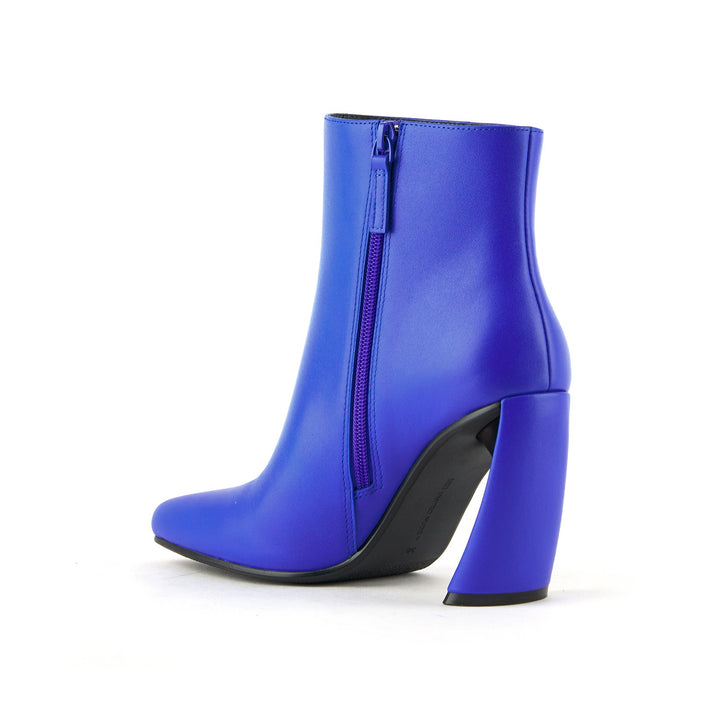zuma bootie hi dazzling blue 4 angle in view