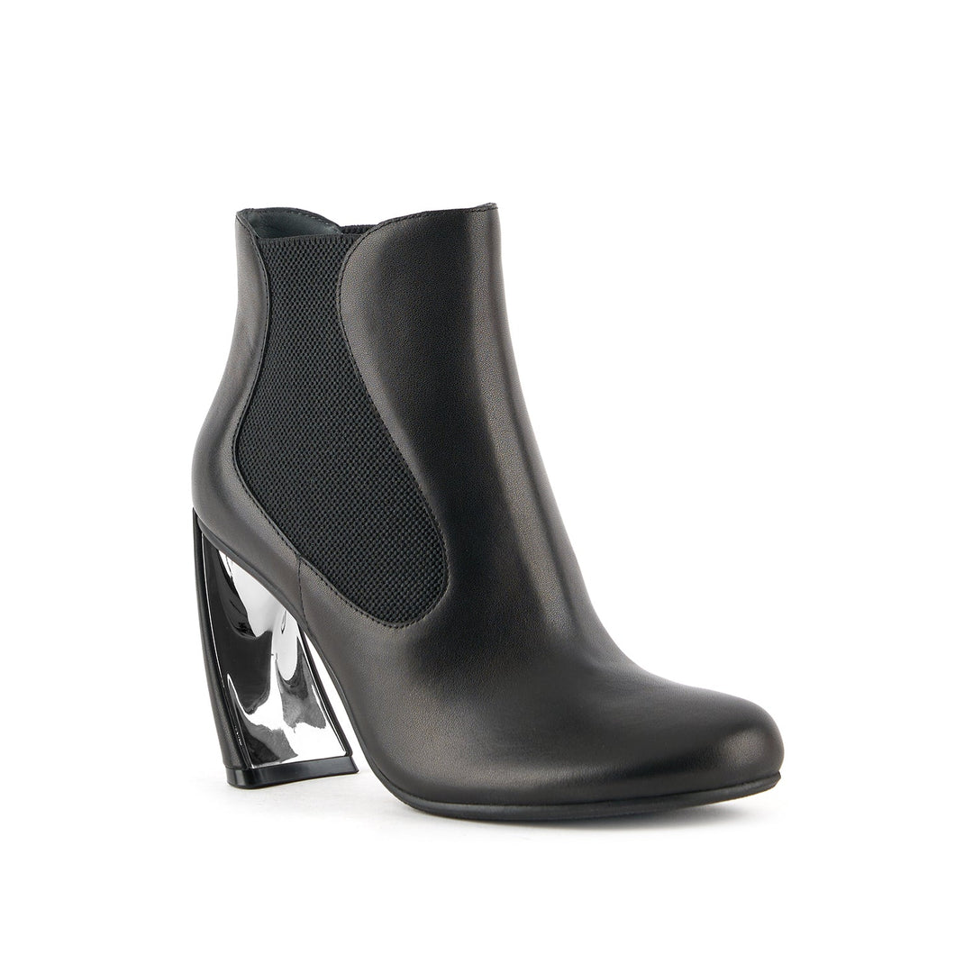 zuma flow hi black 2 angle out view
