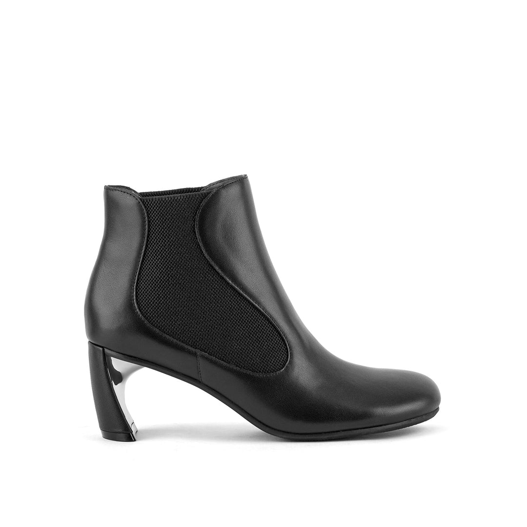 zuma flow mid black 1 outside view