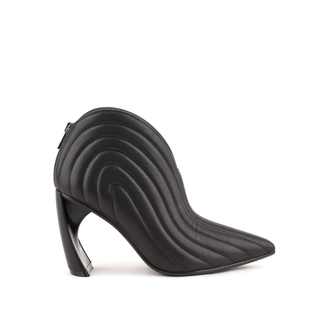 zuma luna hi black 1 outside