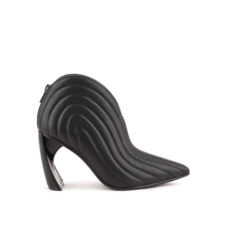 zuma luna hi black 1 outside