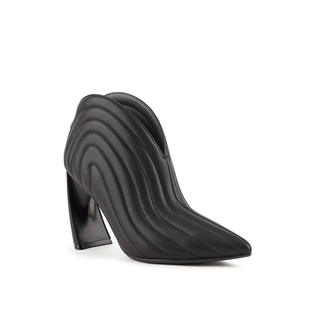 zuma luna hi black 2 angle out