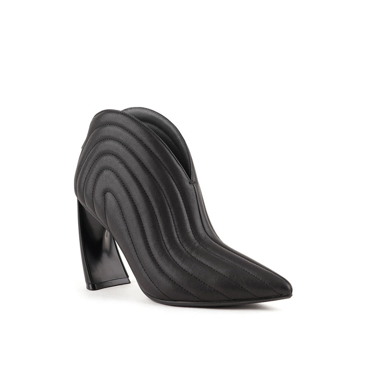 zuma luna hi black 2 angle out