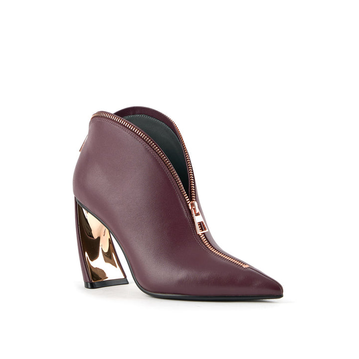 zuma stacy hi fig 2 angle out view