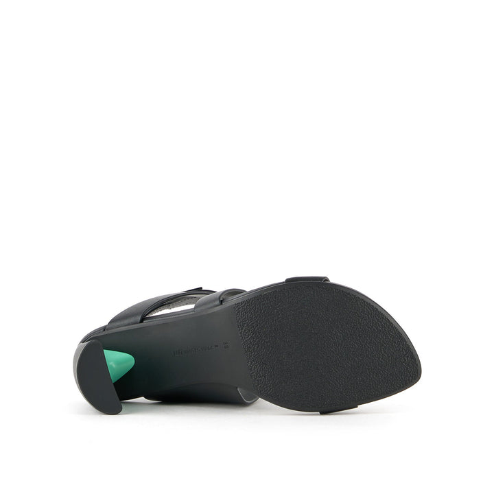 zuma way mid black 6 bottom