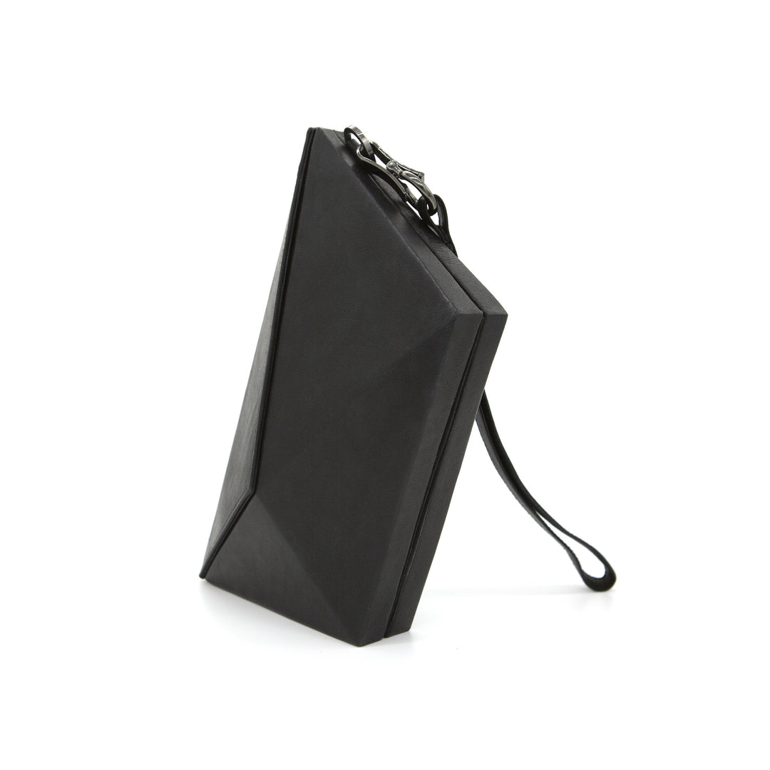 assymetrich bag black front side angle 10 view aw23