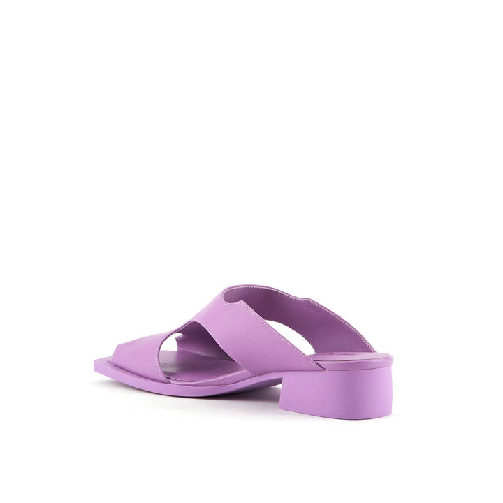 fin sandal purple angle in view