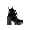 grip nomad mid black 1 outside view aw23