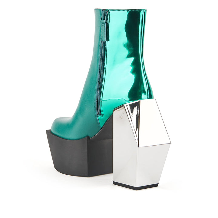 stage boot malachite 4 angle in view aw23